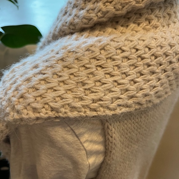 J. Jill Sweater Vest - Oatmeal, Size M - Picture 7 of 12